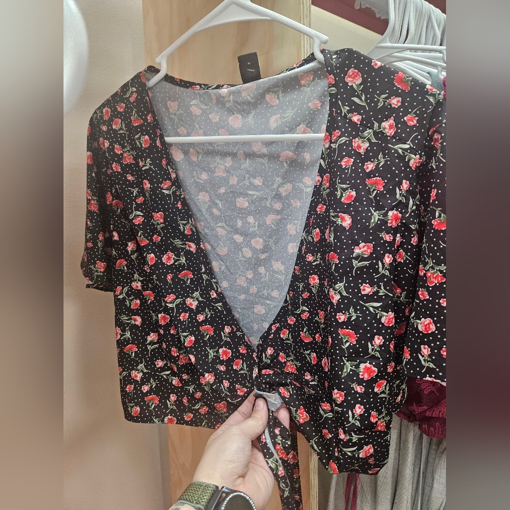 Front tie crop top